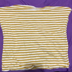 White and yellow crop top super cute can fit size M/L